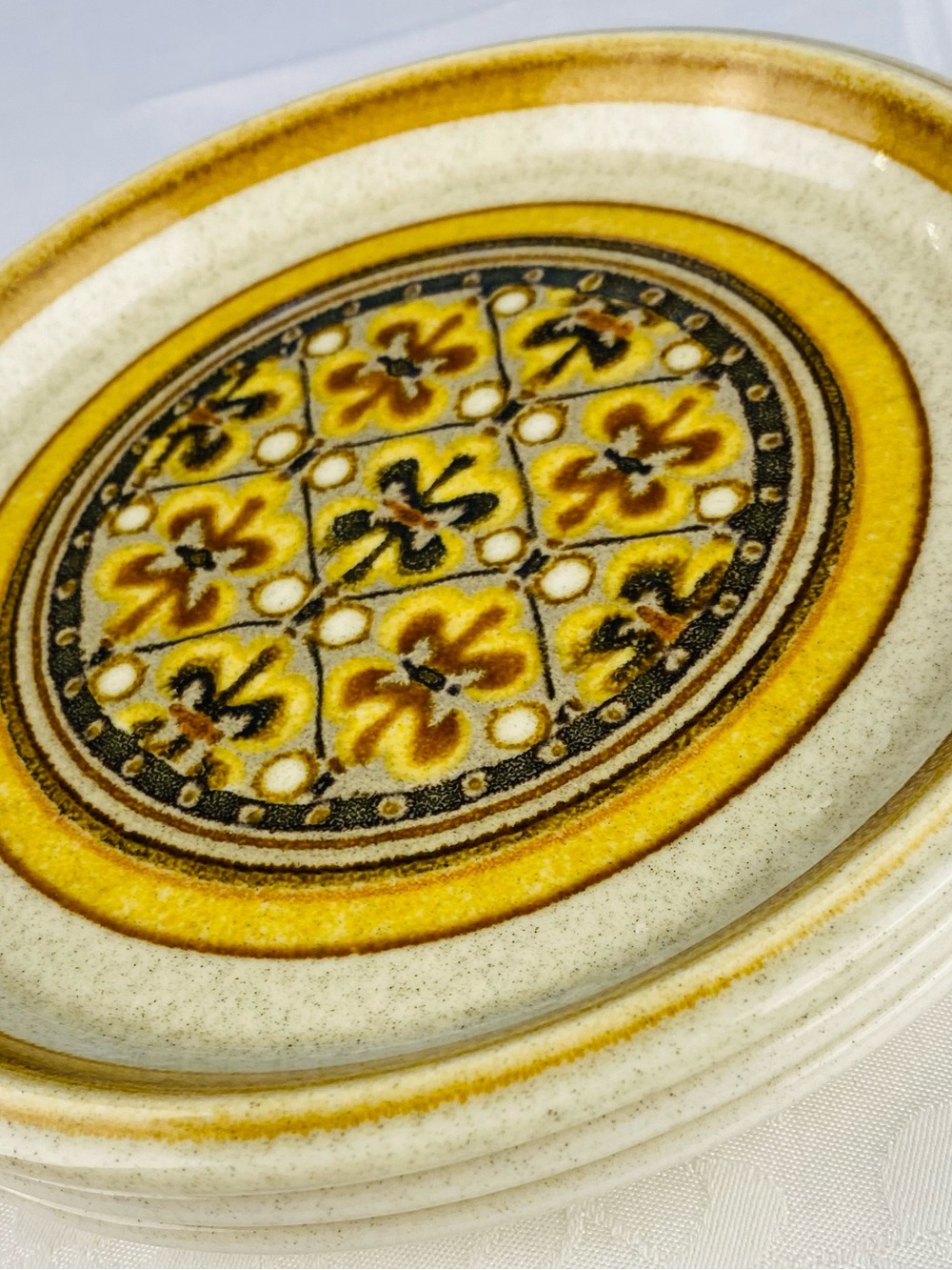 Set of 2 Mikasa Stone Manor Macrame Dinner Plates  10 7/8” wide